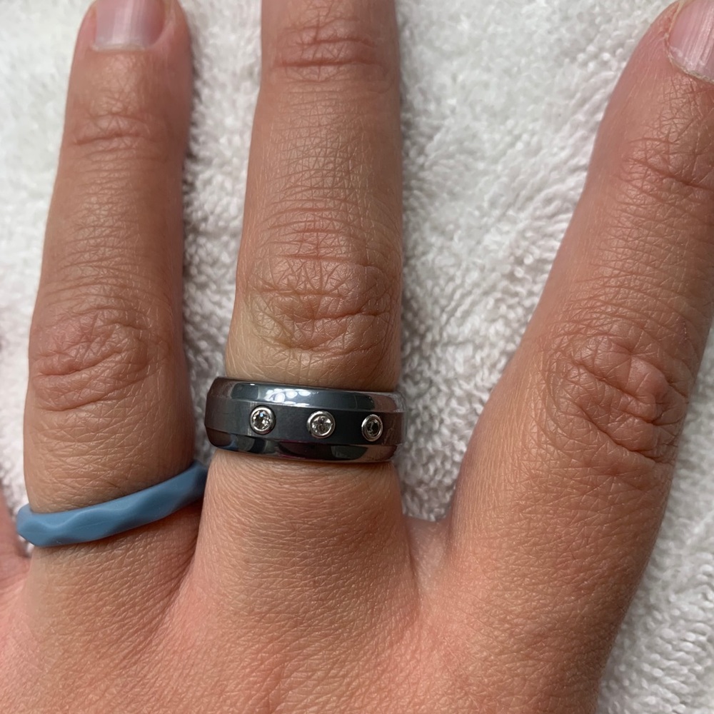 Triton Tungsten size 8 diamond ring